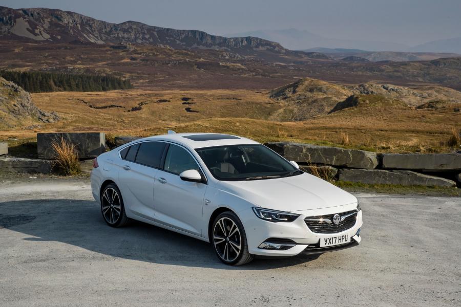  Vauxhall Insignia Grand Sport Turbo 4x4 2017 года  (фото 17 из 41)